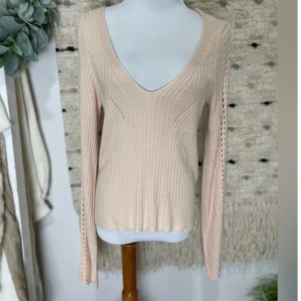 Free People Light Pink Vneck Sweater with Crochet Knit Hole Detailing - Smal